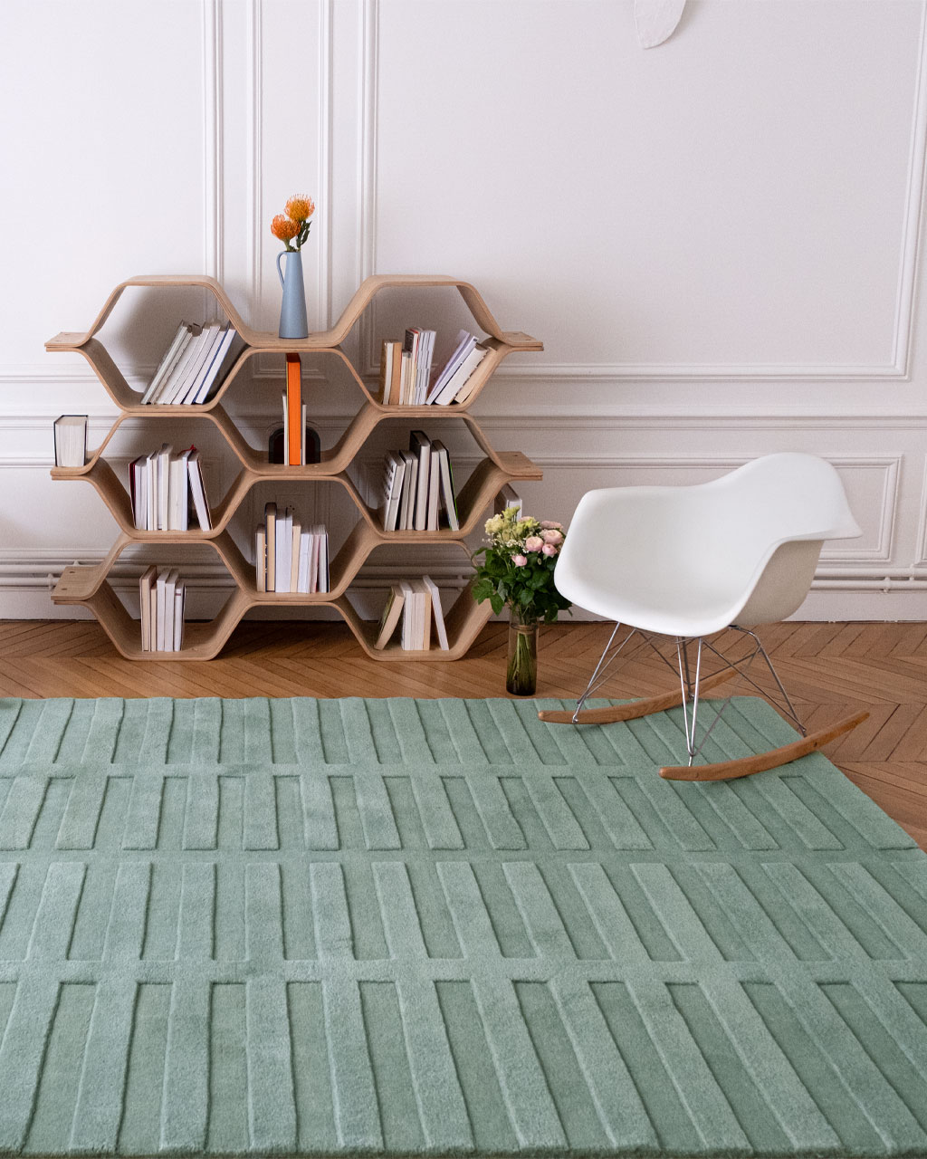 Tapis de salon Romain céladon en situation (création Camille Techer)