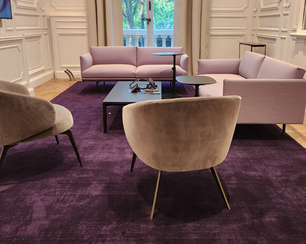 Tapis sur mesure installé dans un projet hôtelier