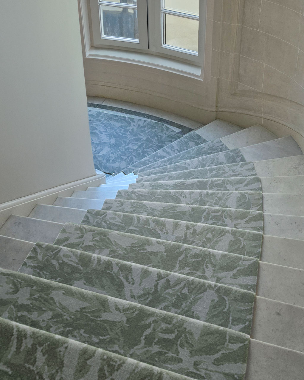 Tapis d’escalier Alex, création contemporaine par Camille Techer