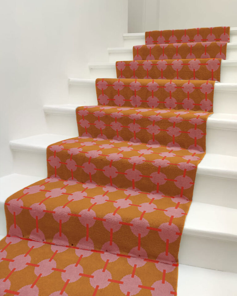 Tapis d’escalier Isidore graphique, création Camille Techer